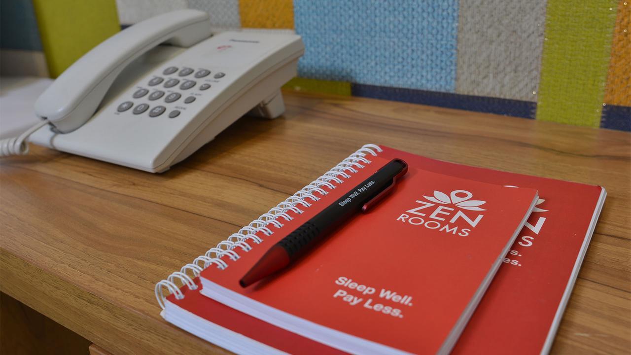 Zen Rooms Kuta Tuban Suites Exteriér fotografie